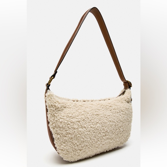 Zara fleece shoulder bag - Picture 3 of 6